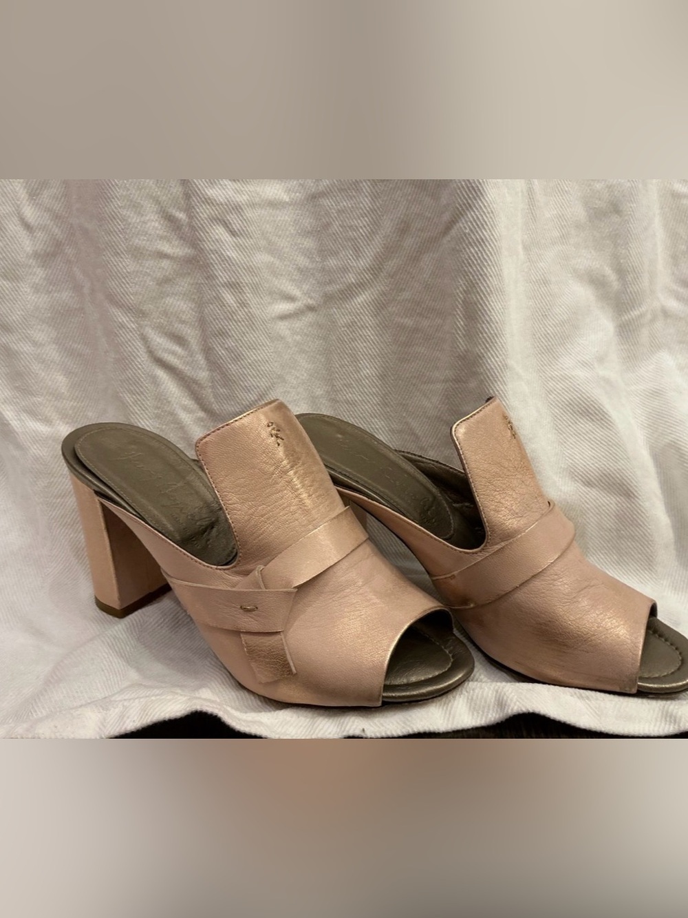 Henry Beguelin Metallic Rose Gold Leather High-Vamp Peep Toe Mules Shoes 37
